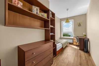 Łóżko lub łóżka w pokoju w obiekcie Mokotów Apt - 10th Floor, 52m2 - by Rentujemy