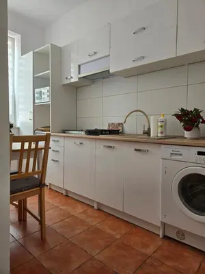 Kuchnia lub aneks kuchenny w obiekcie Apartamenty-MI Mariensztat