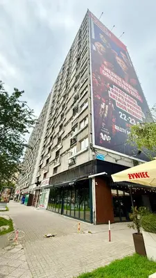 Budynek, w którym mieści się apartament