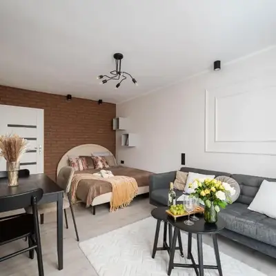 2-bedroom Warsaw Breweries Living Suite close to METRO bus tram