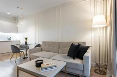 Część wypoczynkowa w obiekcie Urban Chic - Luxury Stay for up to 15 Guests in Mennica Residence, Warsaw Center