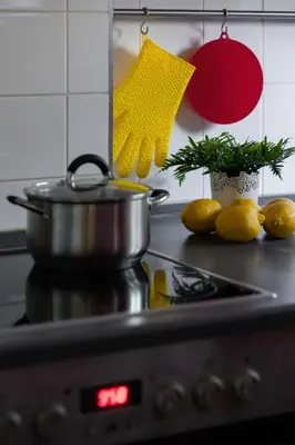 Kuchnia lub aneks kuchenny w obiekcie Cozy Family Apartment Belwederska Near Łazienki by Noclegi Renters