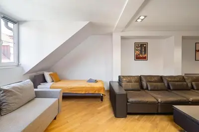 Część wypoczynkowa w obiekcie Urban Chic - City Center - 3 Floors - Luxury Apartment