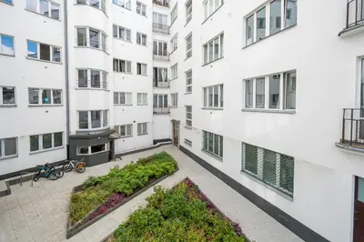 Budynek, w którym mieści się apartament