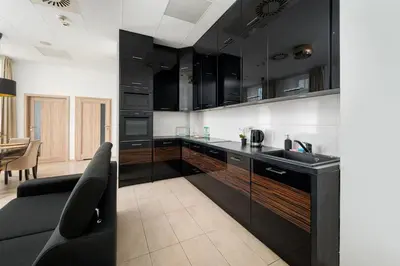Kuchnia lub aneks kuchenny w obiekcie Varsovia Jerozolimskie Apartment 203 by BookingHost