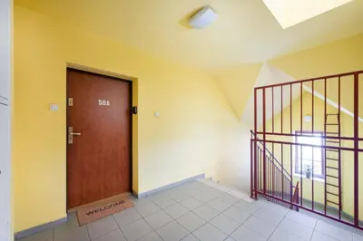 Plan piętra w obiekcie Targówek Two-Level Apartment by BookingHost