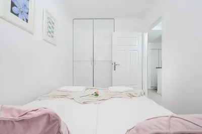 Łóżko lub łóżka w pokoju w obiekcie ShortStayPoland Jana Pawła II B92