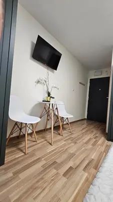 Telewizja i/lub zestaw kina domowego w obiekcie Batorego16 Yellow Studio