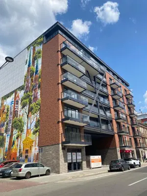 Budynek, w którym mieści się apartament