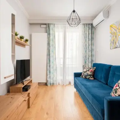 Solidarności Skyline Apartment by BookingHost