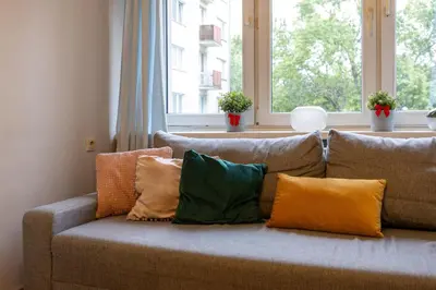 Część wypoczynkowa w obiekcie Powiśle Apt - Balcony, Workspace - by Rentujemy