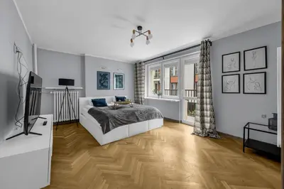 Łóżko lub łóżka w pokoju w obiekcie Powiśle Apt - Balcony, Workspace - by Rentujemy