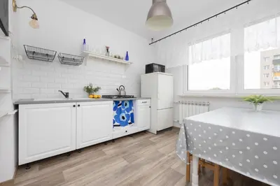 Kuchnia lub aneks kuchenny w obiekcie Modern Apartment Near Airport Warsaw Wlochy by Noclegi Renters