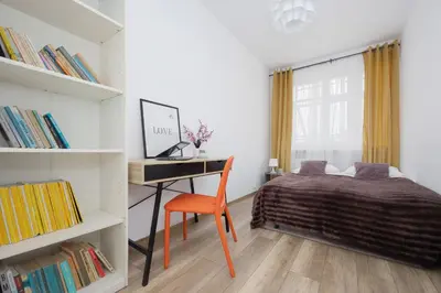 Łóżko lub łóżka w pokoju w obiekcie Modern Apartment Near Airport Warsaw Wlochy by Noclegi Renters