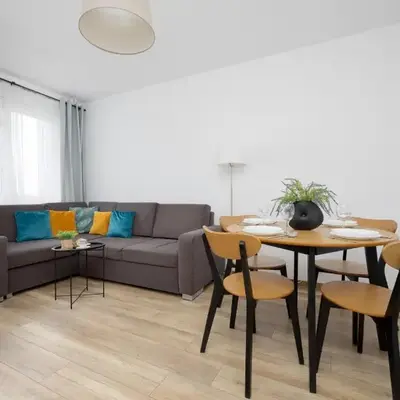 Modern Apartment Near Airport Warsaw Wlochy by Noclegi Renters