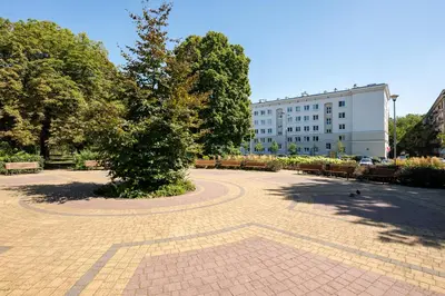 Budynek, w którym mieści się apartament