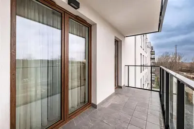 Balkon lub taras w obiekcie Green Airport Apartment