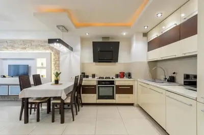 Kuchnia lub aneks kuchenny w obiekcie Golden Apartments Warsaw - Best Location in City Center Grzybowska 5