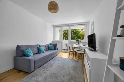 Telewizja i/lub zestaw kina domowego w obiekcie Downtown Apt - Balcony, Top Location - by Rentujemy