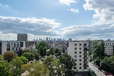 Widok na miasto Warszawa z tego apartamentu