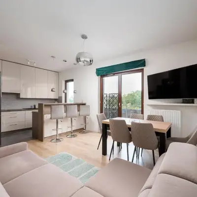 Krasińskiego Deluxe Apartment by BookingHost