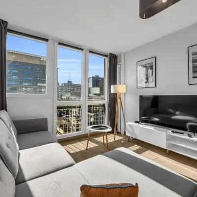 Rondo ONZ Apt - 11th Floor