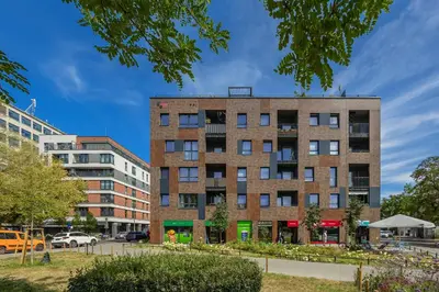 Budynek, w którym mieści się apartament