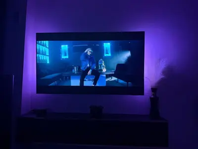 Telewizja i/lub zestaw kina domowego w obiekcie Exclusive Apartment Sadyba