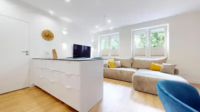 Telewizja i/lub zestaw kina domowego w obiekcie Cool Stay Saxon Garden Metro Arsenal Mirowska Hall