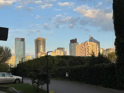 Budynek, w którym mieści się apartament
