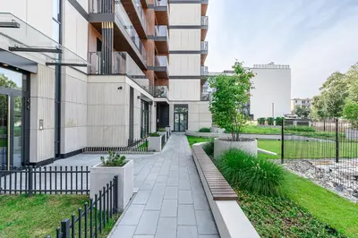 Budynek, w którym mieści się apartament
