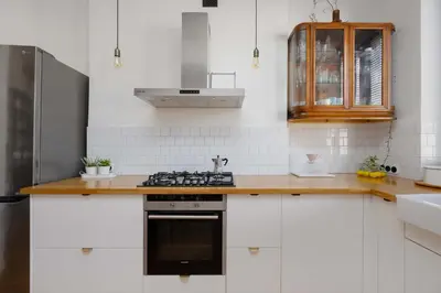 Kuchnia lub aneks kuchenny w obiekcie Family Apartment in Old Mokotów with Children's Room by Noclegi Renters