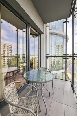 Balkon lub taras w obiekcie Wola Tower ul Kasprzaka 29 z garażem By Perfect Apart 411