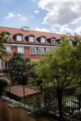 Budynek, w którym mieści się apartament