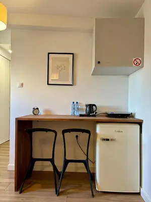 Kuchnia lub aneks kuchenny w obiekcie Elite 1-Bedroom Apartment in Central Warsaw by Mazowiecka