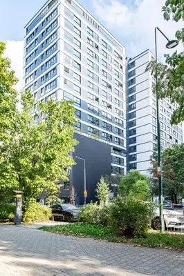 Budynek, w którym mieści się apartament