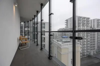 Balkon lub taras w obiekcie Wola Studio - 9th Floor with Balcony - by Rentujemy