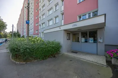 Budynek, w którym mieści się apartament