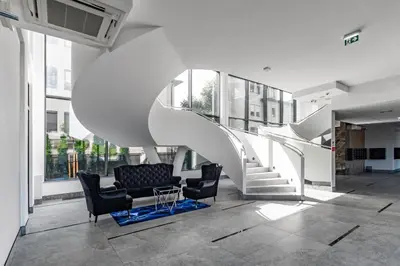Plan piętra w obiekcie Pileckiego 59 by Homeprime