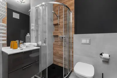 Łazienka w obiekcie Pileckiego 59 by Homeprime