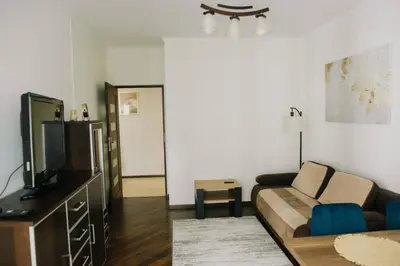 Telewizja i/lub zestaw kina domowego w obiekcie Etiuda Resident Apartment Mokotów, metro Służew