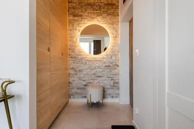 Łazienka w obiekcie Tamka Center Residence z widokiem na Warszawę