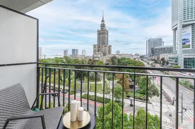 Widok na miasto Warszawa z tego apartamentu