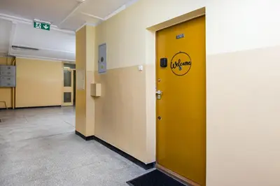 Plan piętra w obiekcie Rondo ONZ City Centre Apartment by BookingHost