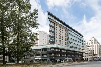 Budynek, w którym mieści się apartament