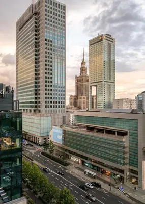 Widok na miasto Warszawa z tego apartamentu