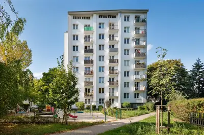 Budynek, w którym mieści się apartament