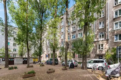Budynek, w którym mieści się apartament