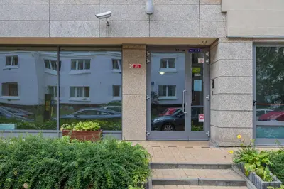 Budynek, w którym mieści się apartament