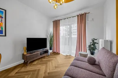 Telewizja i/lub zestaw kina domowego w obiekcie Praga Apartment - Parking, Terrace - by Rentujemy